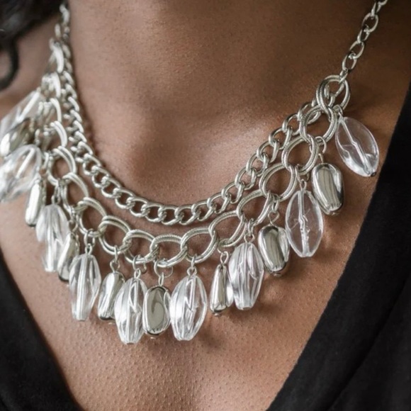 “Spring Daydream” (white) - Picture 2 of 3